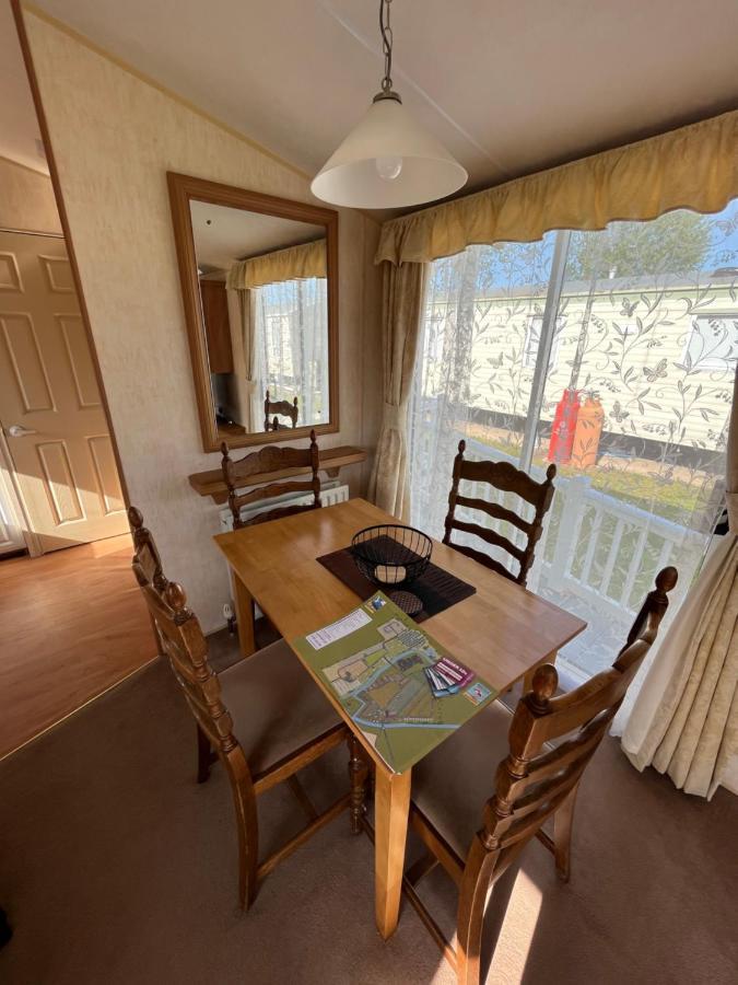 St Osyth Caravan Jaywick Sands Exterior foto